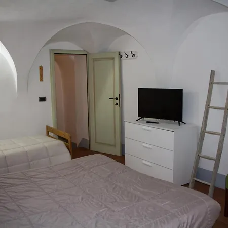 Charme & Art Gallery - Pescioni Apartment