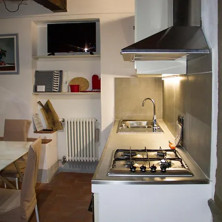 Apartment Charme & Art Gallery - Pescioni *