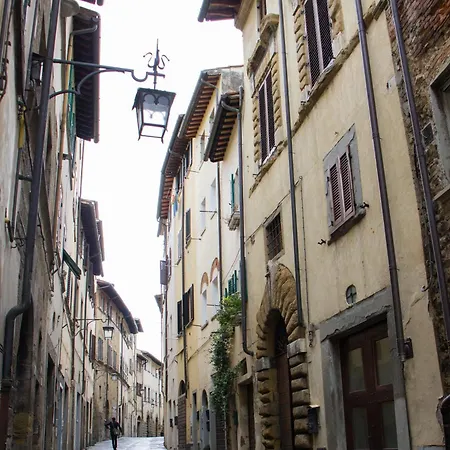 Apartment Charme & Art Gallery - Pescioni *