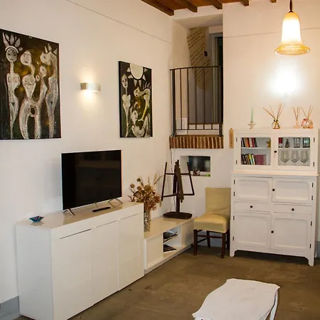 Charme & Art Gallery - Pescioni *