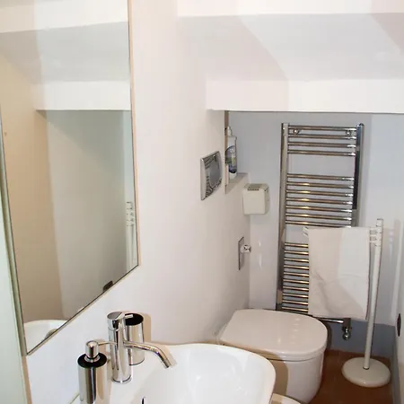 Charme & Art Gallery - Pescioni Apartment